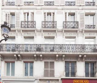 Bureau privé 15 m² 2 postes Coworking Rue de Rivoli Paris 75001 - photo 2
